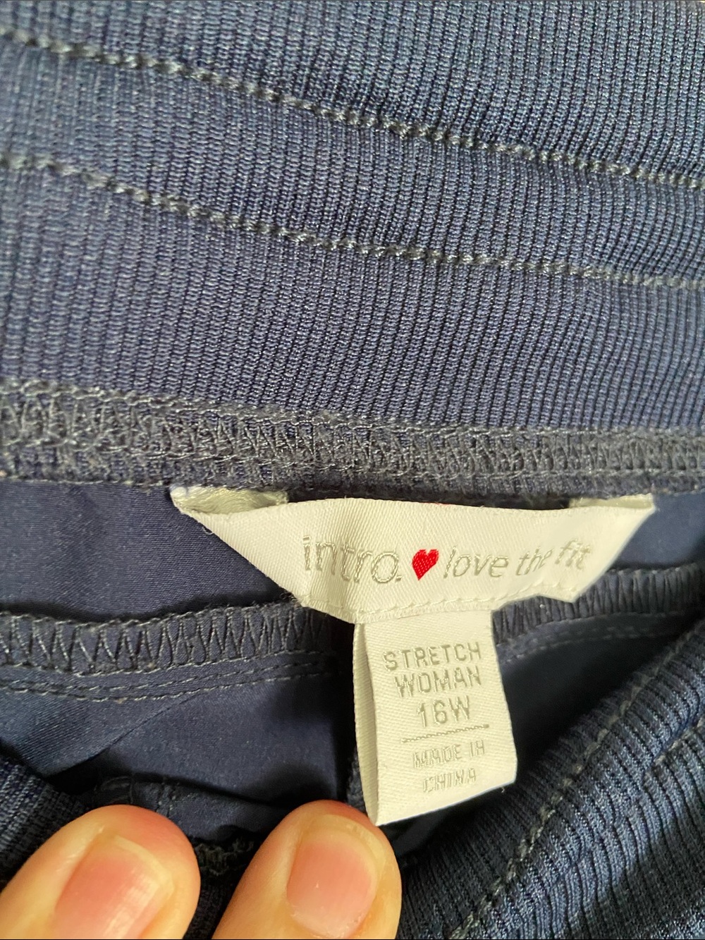 Relaxed Navy Drawstring Capris - Picture 2 of 2